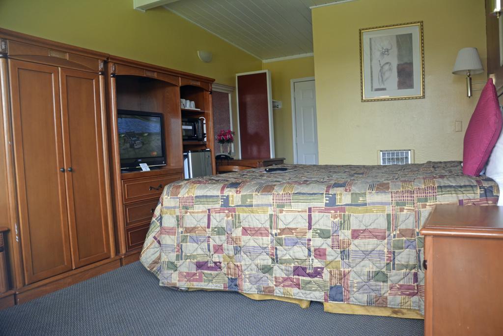 Gateway Inn Ред-Блафф Экстерьер фото