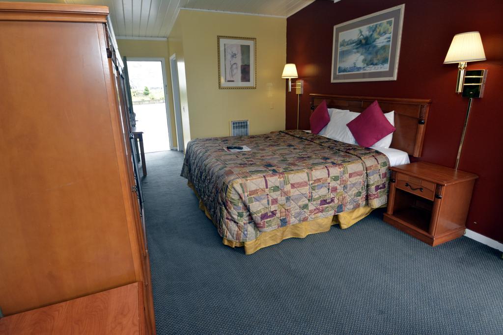 Gateway Inn Ред-Блафф Экстерьер фото